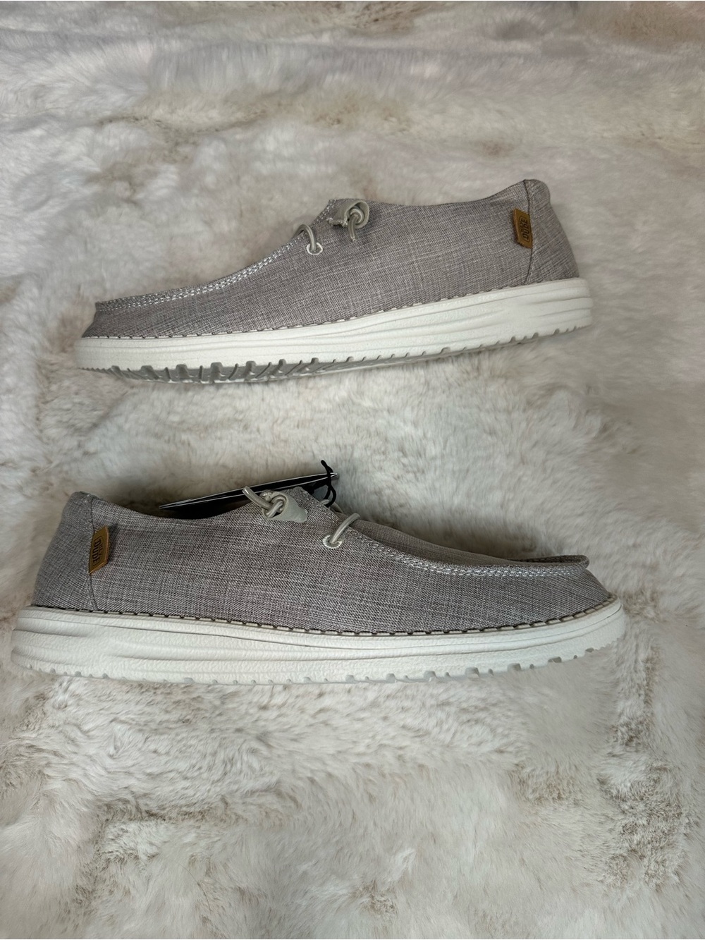 hey dude Women’s Wally Slip-On Shoes - Taupe size 9 NWT - Picture 3 of 5
